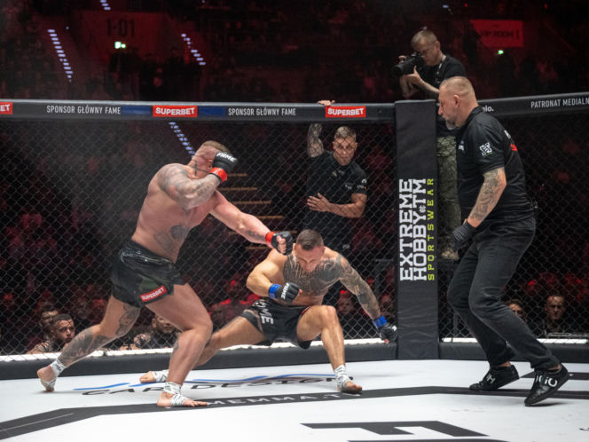 Denis Załęcki - Bartek Szachta na Fame MMA 30