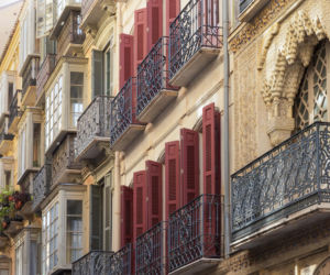 Balustrady, kamień i historia – renowacja balkonów w obiektach historycznych