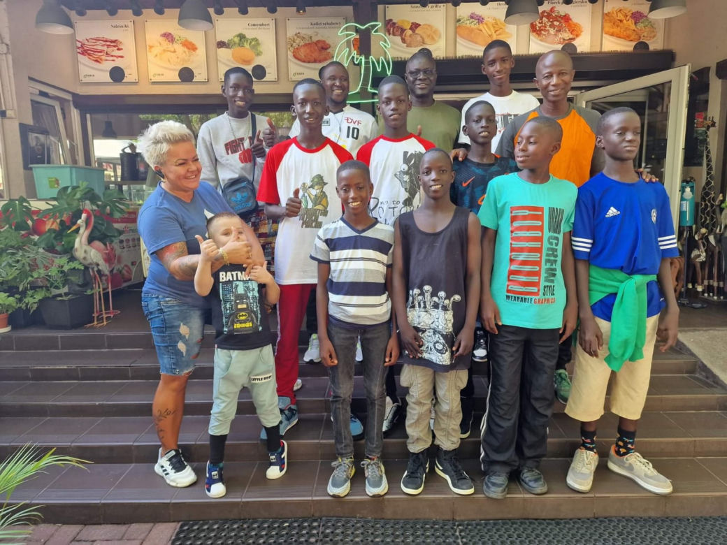 Zapobiegła deportacji chłopców z Senegalu