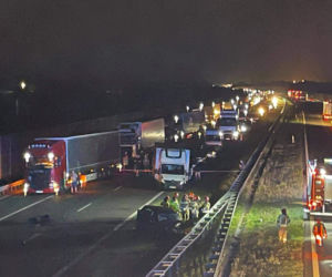 Masakra na A-2. Pod prąd pędził na autostradzie