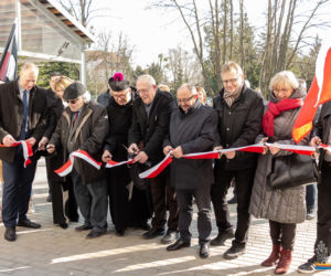 Bartoszyce: Otwarcie nowego targowiska miejskiego Mój Rynek. Mieszkańcy zyskali nowoczesne miejsce do handlu