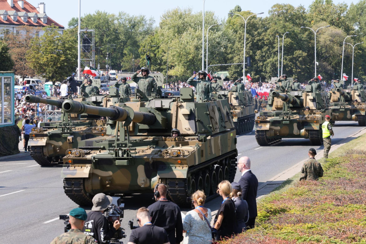 Defilada wojskowa 15 sierpnia w Warszawie