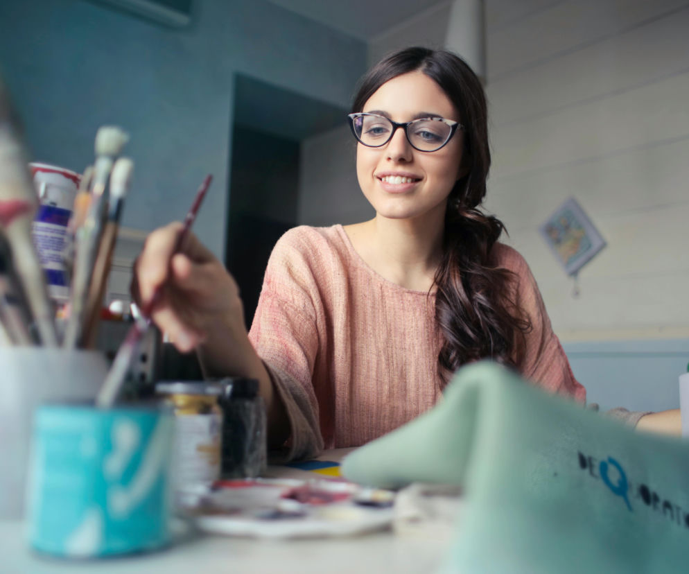 Kreatywność odmładza mózg – taniec, sztuka i gry akcji na celowniku naukowców