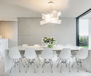 Wnętrza domu: beton architektoniczny