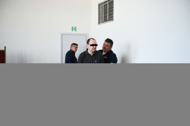 DRAPIEŻNIK W SUTANNIE POLOWAŁ NA HARCERZY
