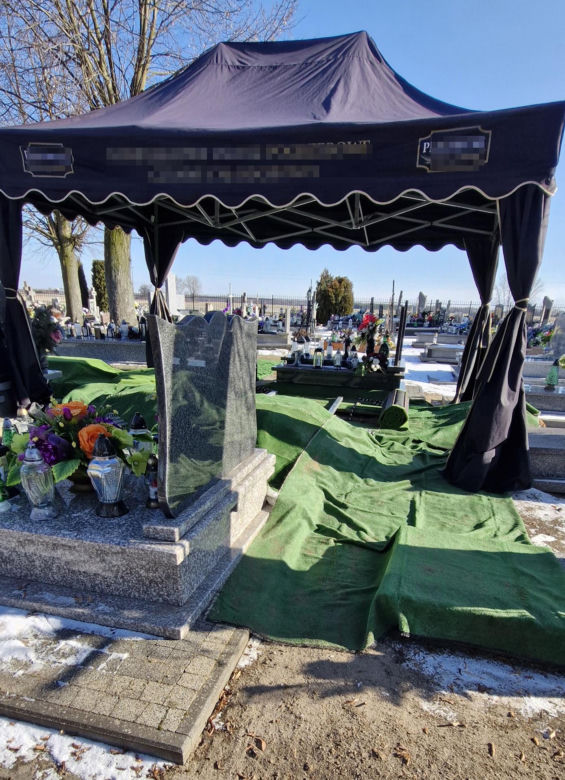 Pogrzeb 26-letniej Katarzyny, która zginęła w wypadku w Choceniu. Kobieta była w ciąży