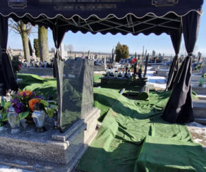 Pogrzeb 26-letniej Katarzyny, która zginęła w wypadku w Choceniu. Kobieta była w ciąży