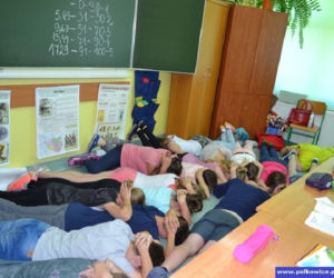 Akcja policji w gimnazjum w Radwanicach