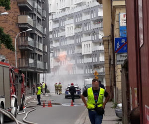 Pożar w centrum Wrocławia. Koparka uszkodziła gazociąg