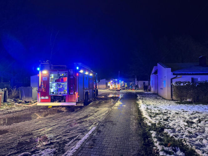 Tragiczny pożar w Pszczynie. Jedna osoba nie żyje, budynek spłonął. Co z pozostałymi mieszkańcami?