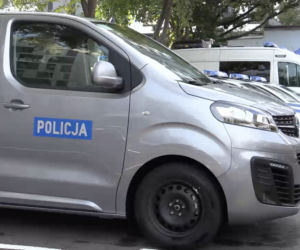 Policja odebrała 35 nowych radiowozów i 18 dronów