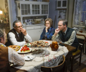 Stulecie Winnych 4. Andzia (Barbara Wypych), Michał (Stefan Pawłowski), Stanisław (Jan Wieczorkowski), Jerzyk (Andrzej Andrzejewski))