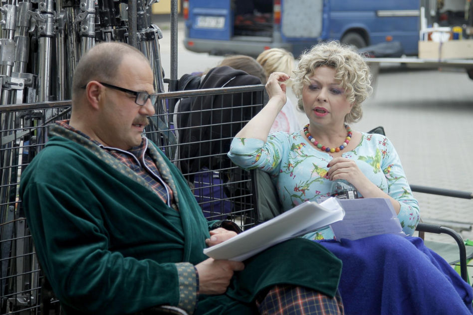 Ranczo - na planie serialu: Paweł Kozioł (Cezary Żak), Halina Kozioł (Violetta Arlak)