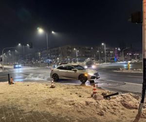 Zginął mały chłopiec. W miejscu tragedii zapłonęły znicze. Warszawa wstrząśnięta wypadkiem na Grochowskiej