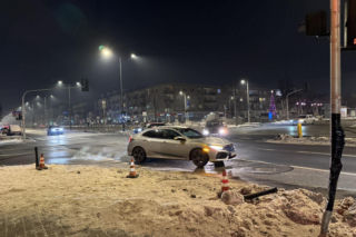 Zginął mały chłopiec. W miejscu tragedii zapłonęły znicze. Warszawa wstrząśnięta wypadkiem na Grochowskiej