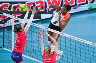 DevelopRes Rzeszów pokonuje Eczacibasi Stambuł w emocjonującym meczu