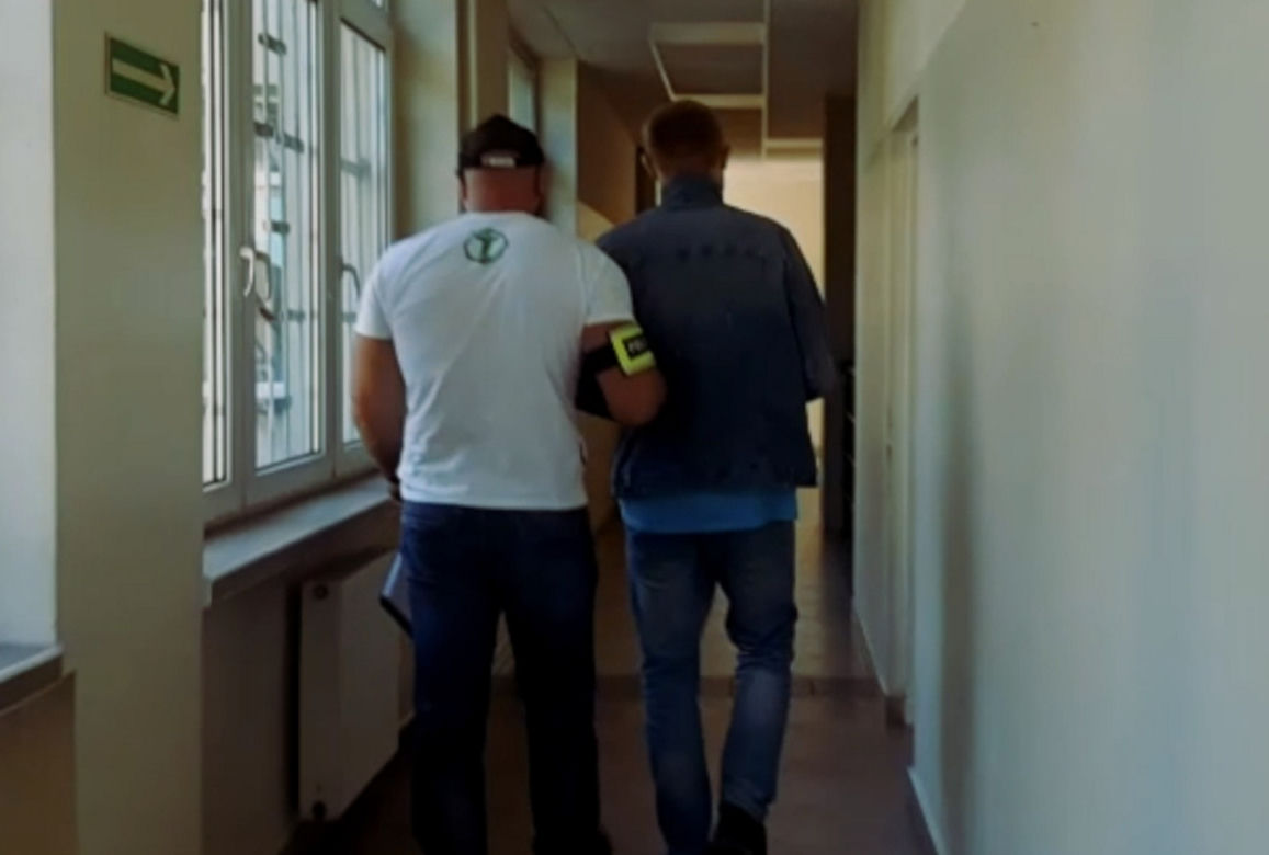 Wypłacał pieniądze z wyłudzonego kodu BLIK, zauważyła go policjantka