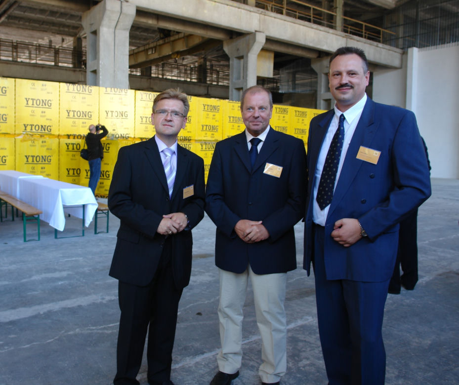 Otwarcie fabryki YTONG w Pile - Siegfried Knoppik - Projektmanager Xella Baustoffe, Jaroslav Bures - COO Xella Baustoffe BmbH, Peter Kundlacz - Projektmanager Xella Baustoffe 