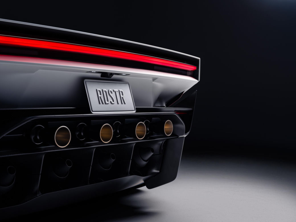 Latająca Tesla stała się rzeczywistością? Roadster wykonał niezwykły manewr