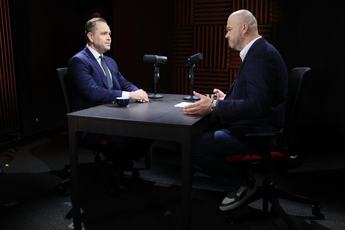 Karol Nawrocki w siedzibie "Super Expressu"