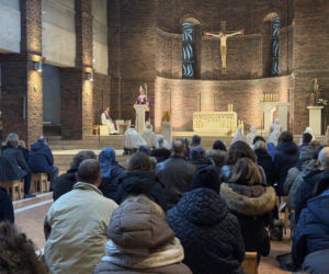 Spędzili 42 godziny na modlitwie w Warszawie. Powód może szokować