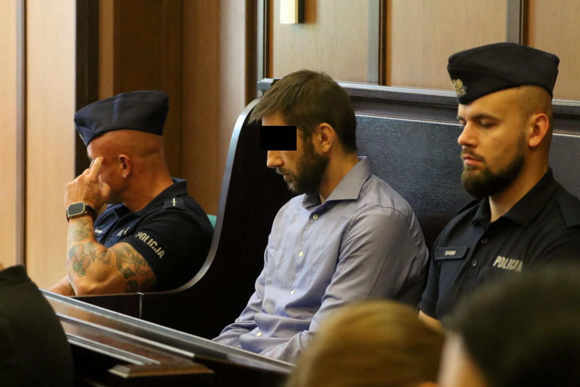 Sąd ogłosił wyrok za zamordowanie Marka D. Marcin Z. odciął mu głowę i próbował podpalić. Były policjant skazany na 30 lat