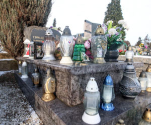 Grób Gierka a 113. rocznicę jego urodzin