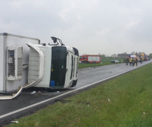 Tragiczny wypadek na trasie Bydgoszcz - Koronowo. Nie żyje 67-letni mężczyzna! [ZDJĘCIA]