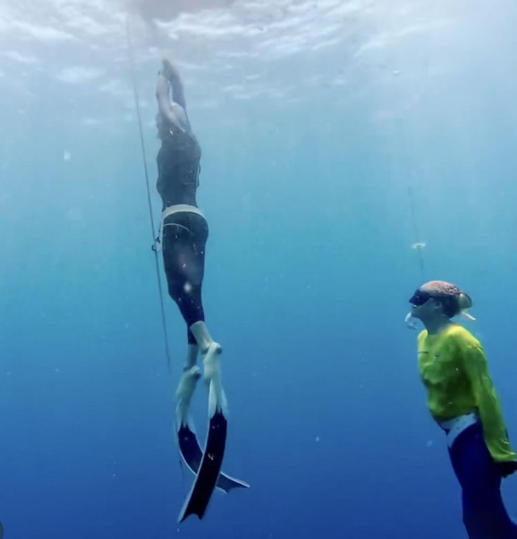 Polka Agata Załęcka osiągnęła sukces bijąc rekord swiata we freedivingu.