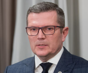 Polityczna awantura przed wizytą Zełenskiego. Ambasadorowie i tajne kompromisy