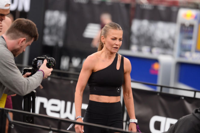 Anna Lewandowska z przystojnym Latynosem na zawodach Hyrox