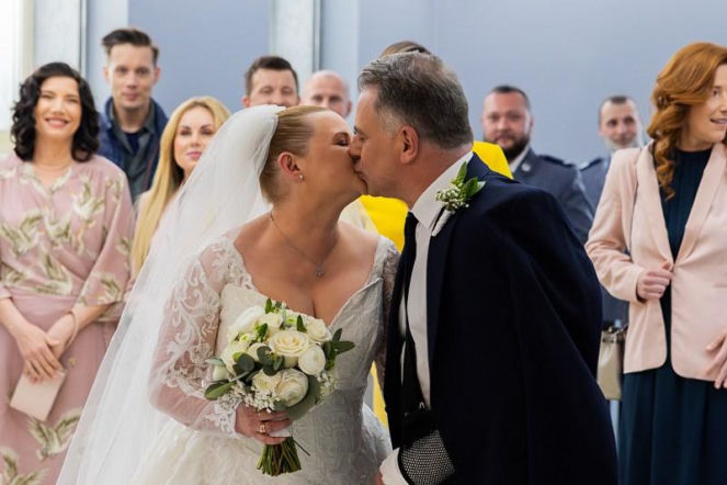 Pierwsza miłość, odcinek 4262: Hubert (Rafał Szałajko), Paulina (Jowita Budnik)