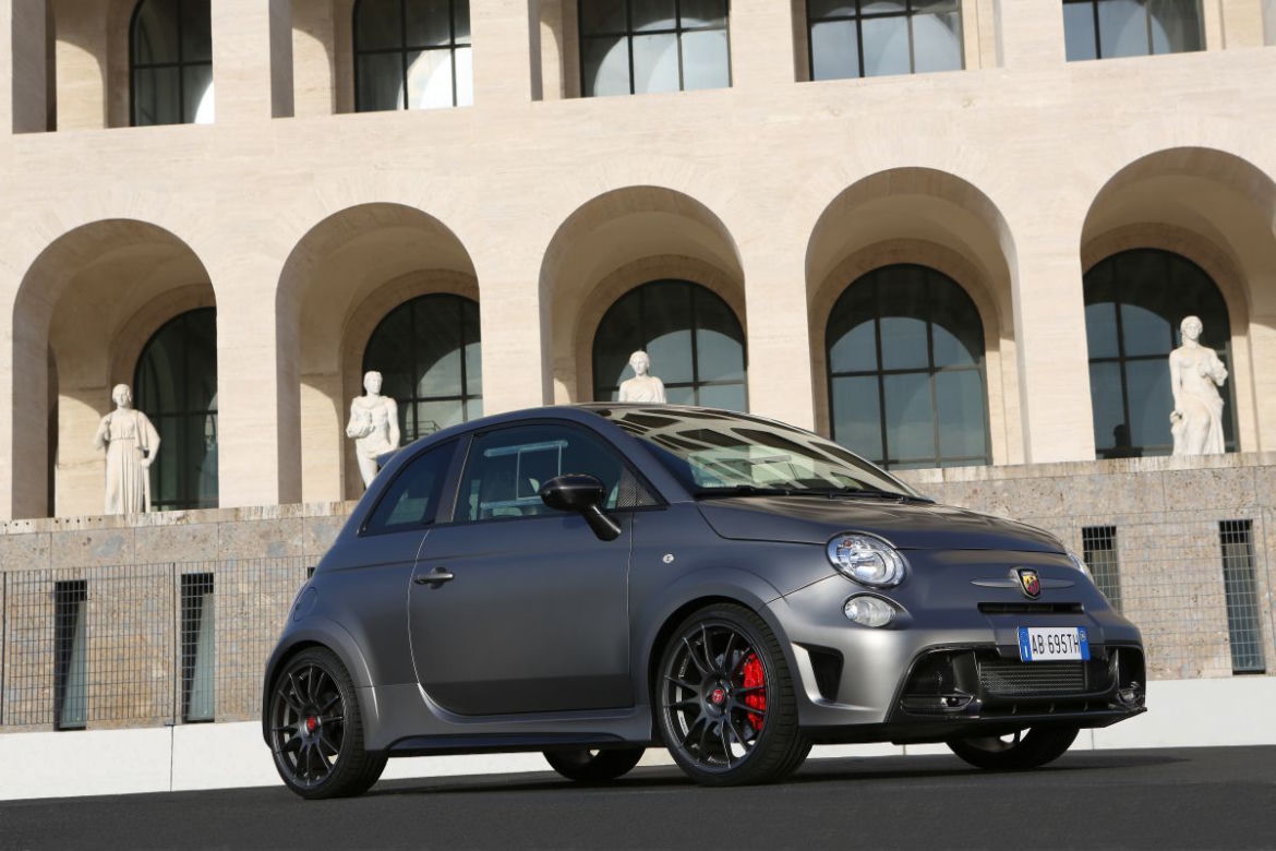 Abarth 695 biposto