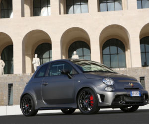 Abarth 695 biposto