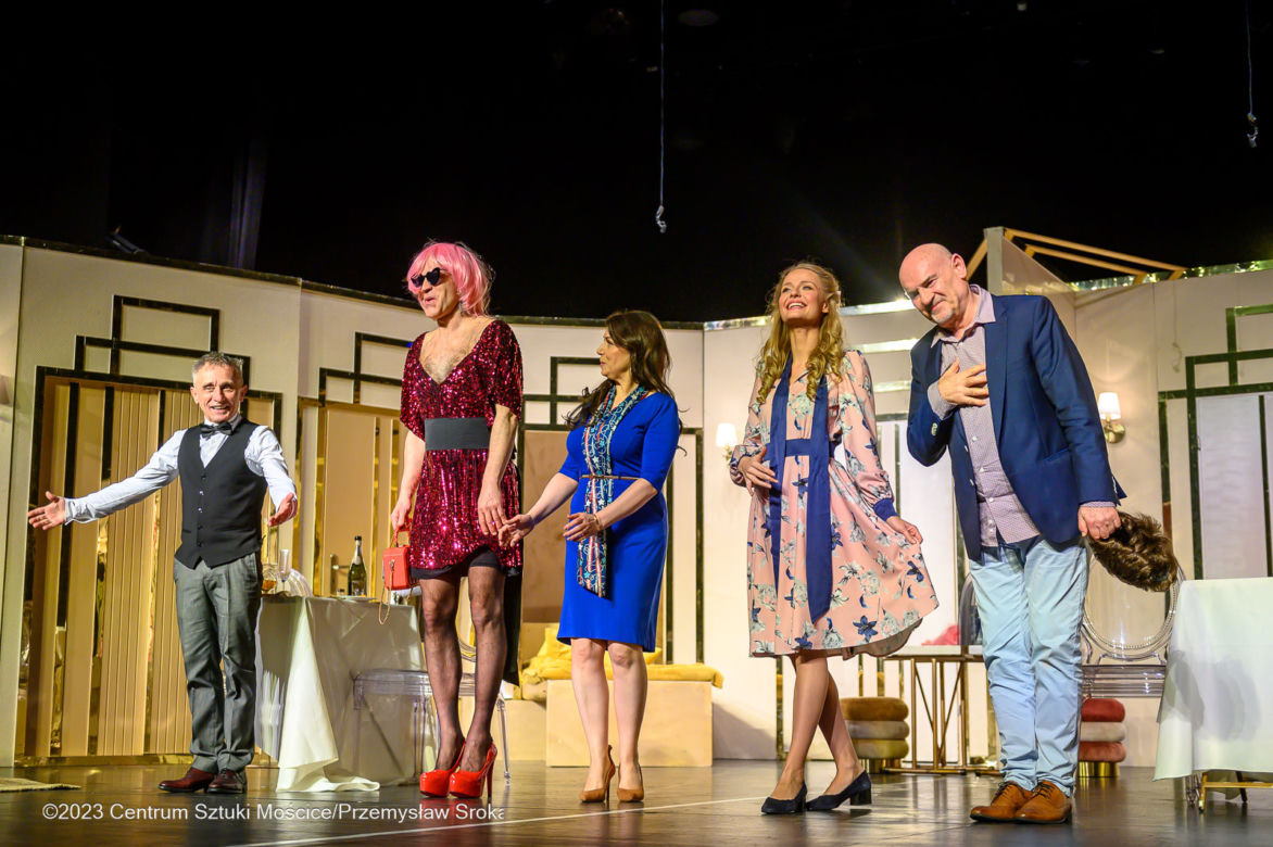 Spektakl „Prezent urodzinowy” Teatru Capitol w Centrum Sztuki Mościce