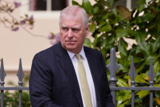 Były książę Andrzej wpadł w furię. Wykrzykiwał jedno zdanie