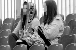 Toyota roztrzaskała się na drzewie. Zginęły młode piłkarki