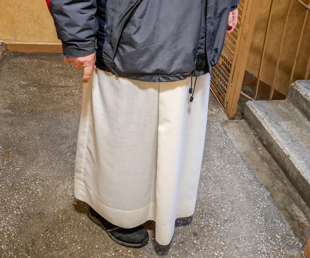 Ile dać księdzu po kolędzie? Takie kwoty do koperty wkładają Polacy. A co mówią o tym księża?