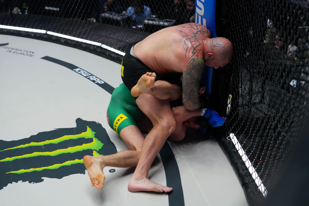 KSW 107: Wrzosek vs De Fries