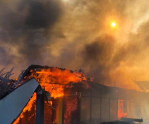 Spłonęła Biedronka w Polkowicach