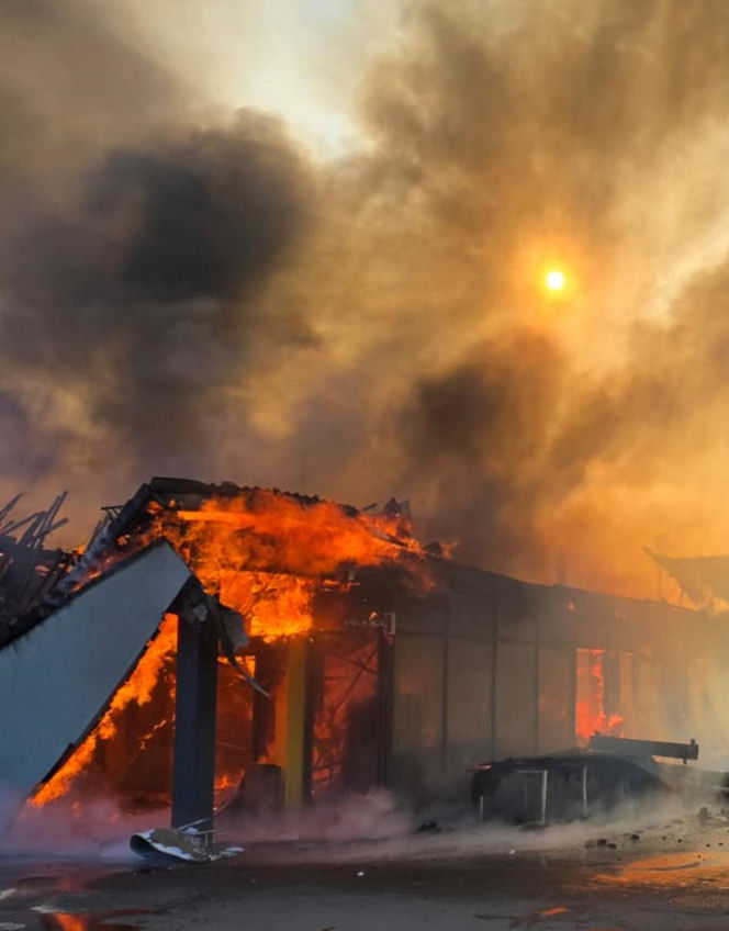 Spłonęła Biedronka w Polkowicach