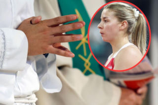 Wygłaszał kazanie. Nagle zaczął mówić o polskiej tenisistce! Ksiądz zaskoczył wiernych