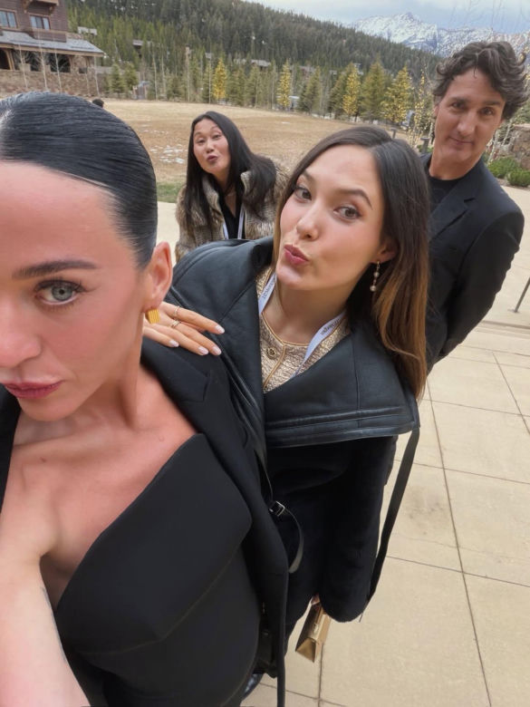 Katy Perry znika w oczach? Odmieniona gwiazda pręży się do obiektywu i posyła fanom życiowe mądrości