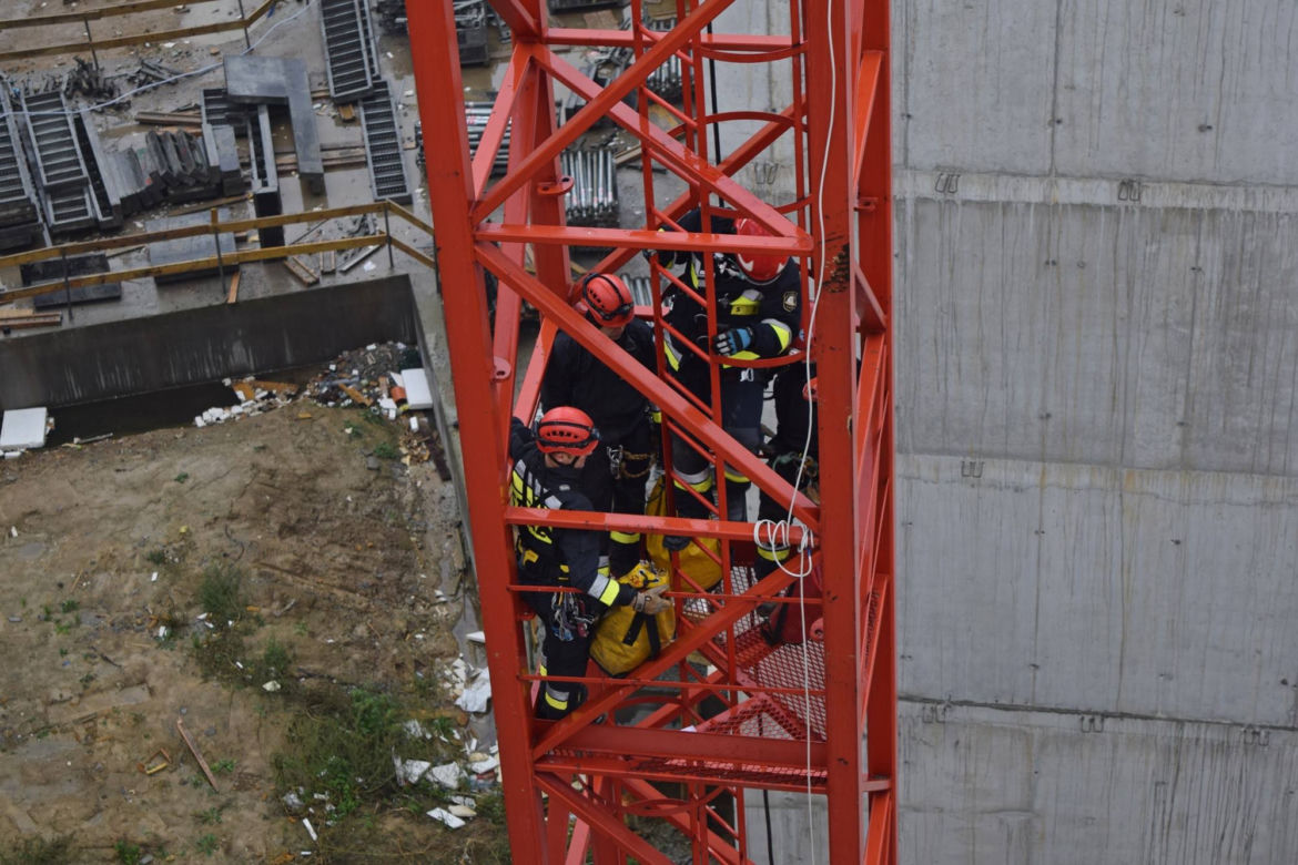 Tragedia na budowie osiedla Avia: Związkowcy wyliczają zaniedbania [AUDIO]