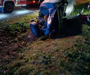 Kozolin. ZMASAKROWANE auto! Dwie osoby NIE ŻYJĄ! Ciężko ranny 18-latek w Płocku! [ZDJĘCIA]