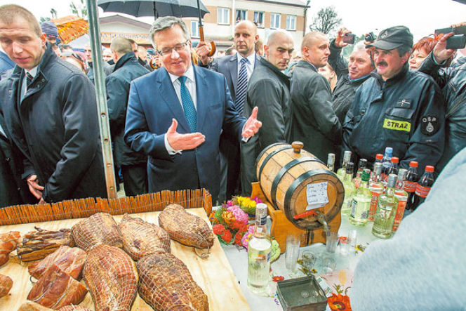 Prezydent Komorowski poświęcił palmę
