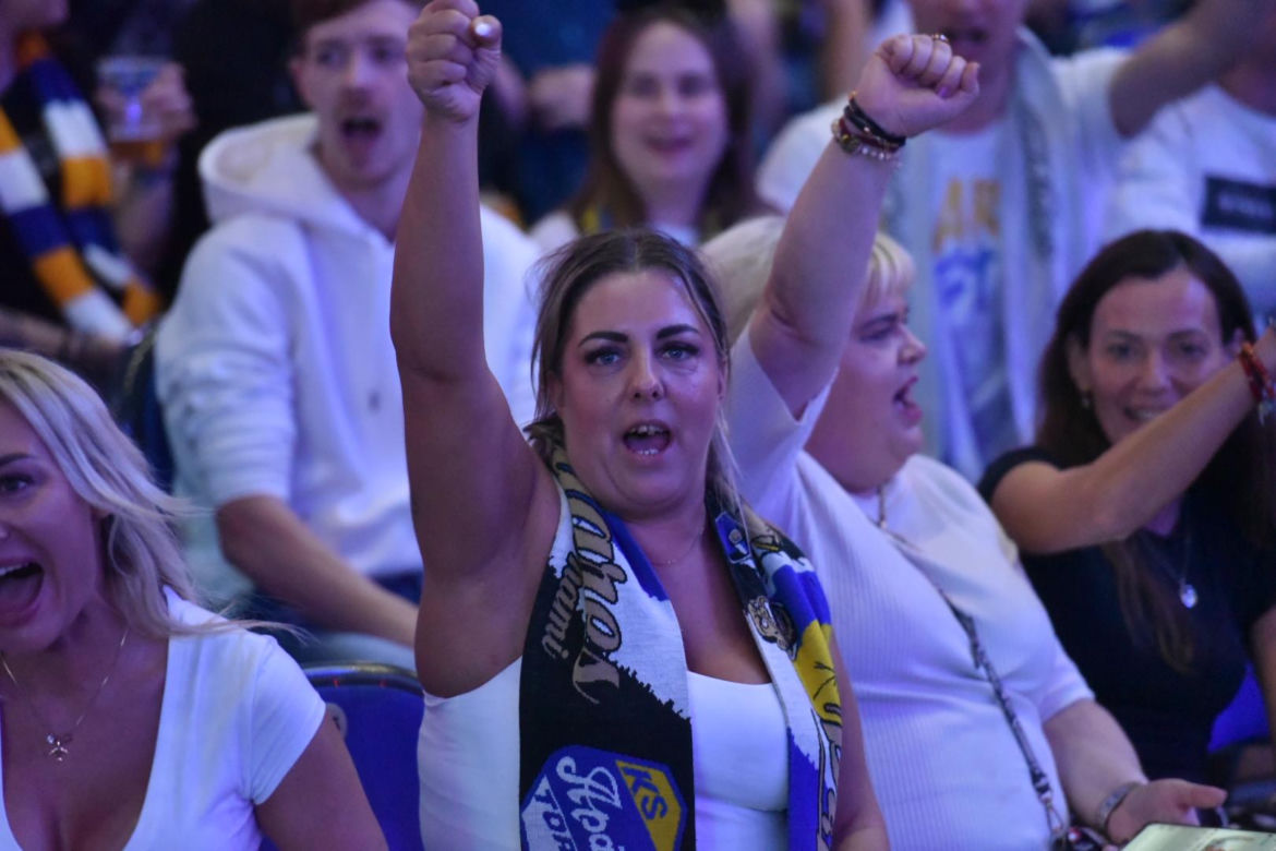 Strefa kibica w Kujawsko-Pomorskiej Arenie Toruń. Tak fani dopingowali ekipę "Aniołów" podczas finału PGE Ekstraligi