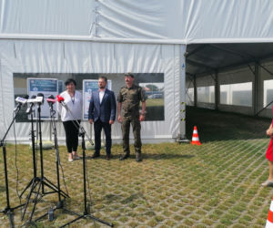 Punkt wymazów drive thru na Dębowej kończy swoją prace