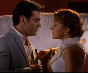 OTCHŁAŃ NAMIĘTNOŚCI odc. 23. Elisa (Angelique Boyer), Damian (David Zepeda) - pierwszy pocałunek