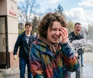 Uważaj na Śmigus-Dyngus! Za to możesz dostać mandat 500 zł. Gdzie kończy się zabawa?